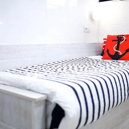 Alojamento de Acomodação e Pequeno-almoço Ferrel Surf House *