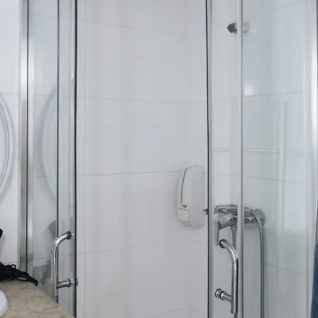 Ferrel Surf House Alojamento de Acomodação e Pequeno-almoço