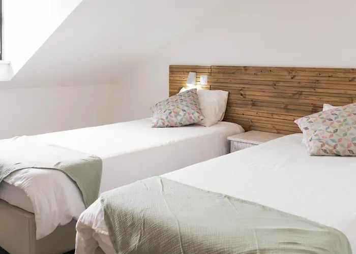 Ferrel Surf House לינה וארוחת בוקר