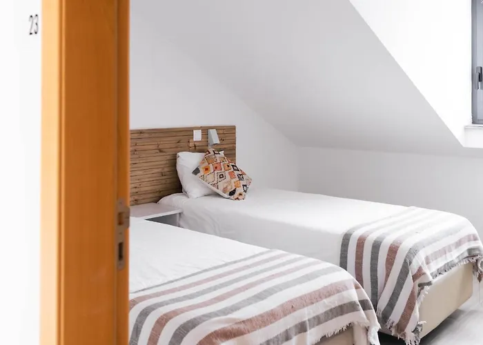 Ferrel Surf House לינה וארוחת בוקר *